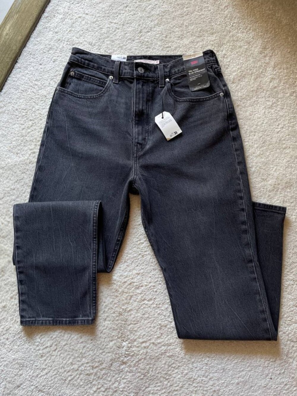 NWT Levi’s ‘70s High Slim Straight Grey Wash Size 30/29
